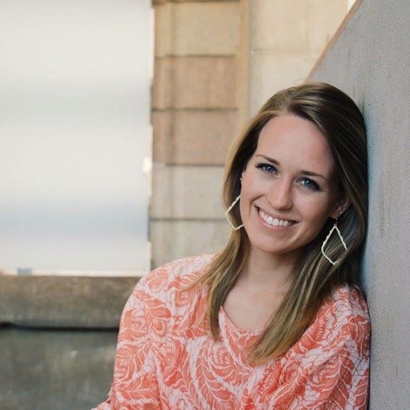 Meet your Posher, Belle - Picture 1 of 1